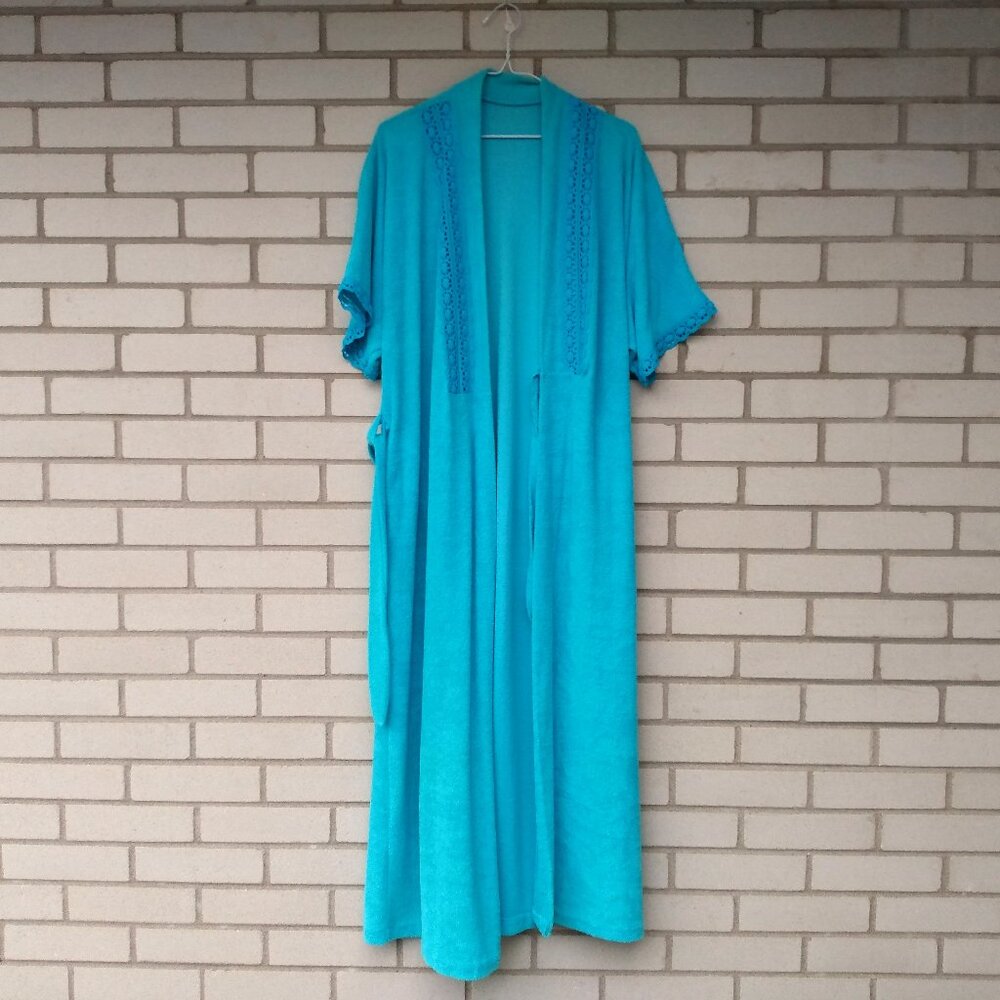 Vintage Housecoat Robe Wrap Front Blue Terrycloth Lace Size Medium Retro 70s 80s